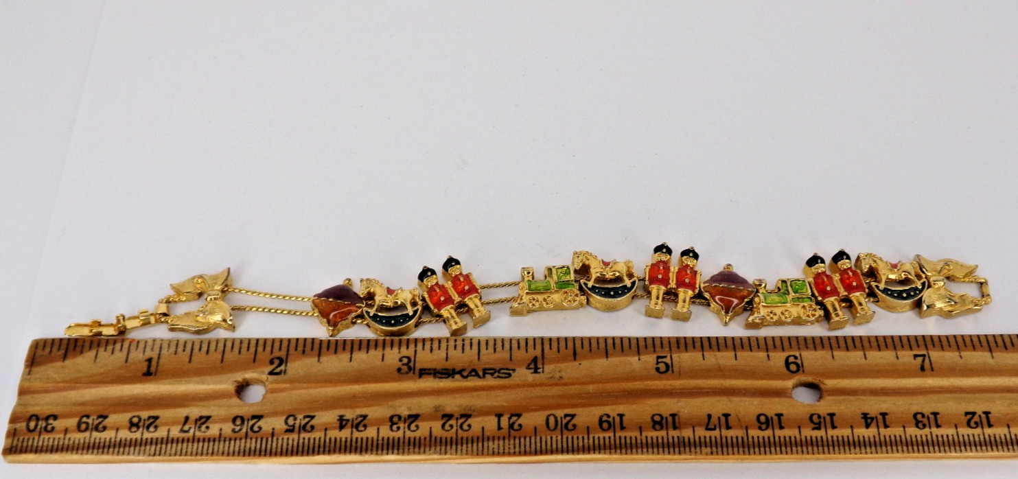 Vintage Christmas Gold Tone Signed S.P. Enamel Nutcracker Ornaments Bracelet