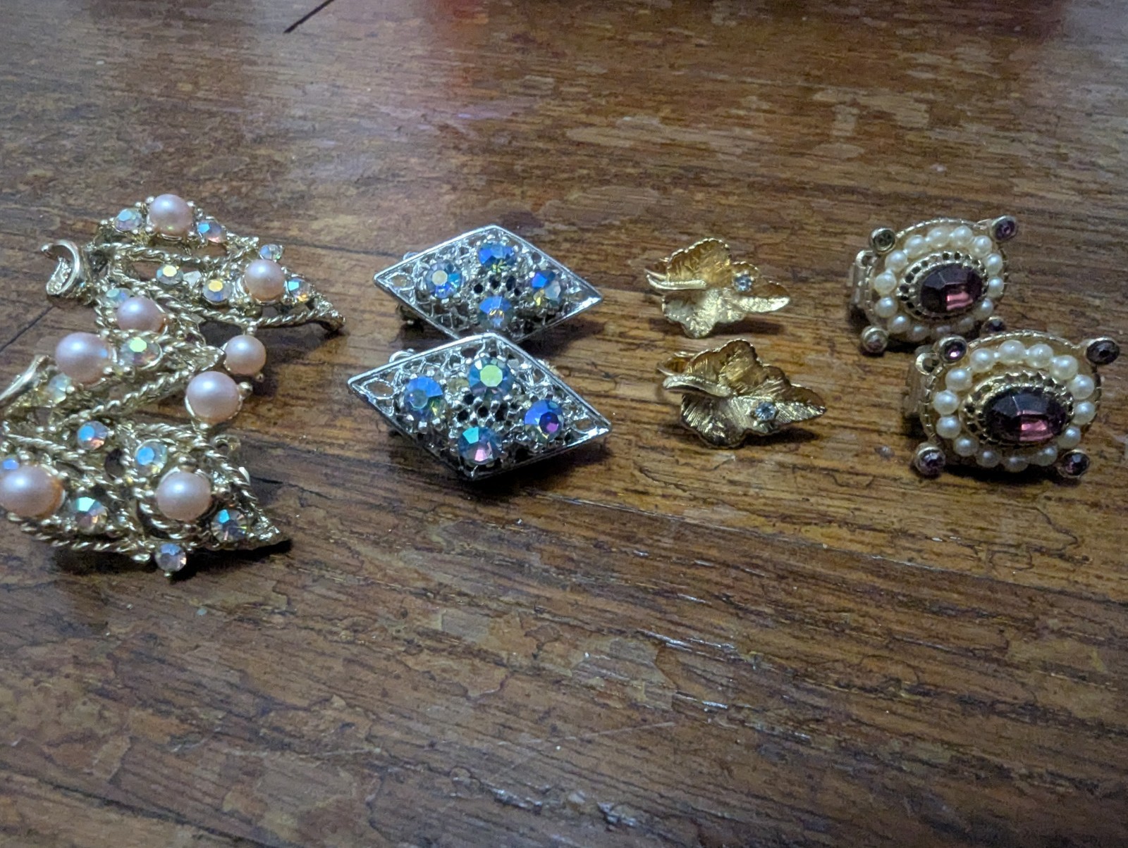 Vintage Mixed Lot Clip-On Earrings Rhinestone & Faux Pearl Mixed Metals (12)