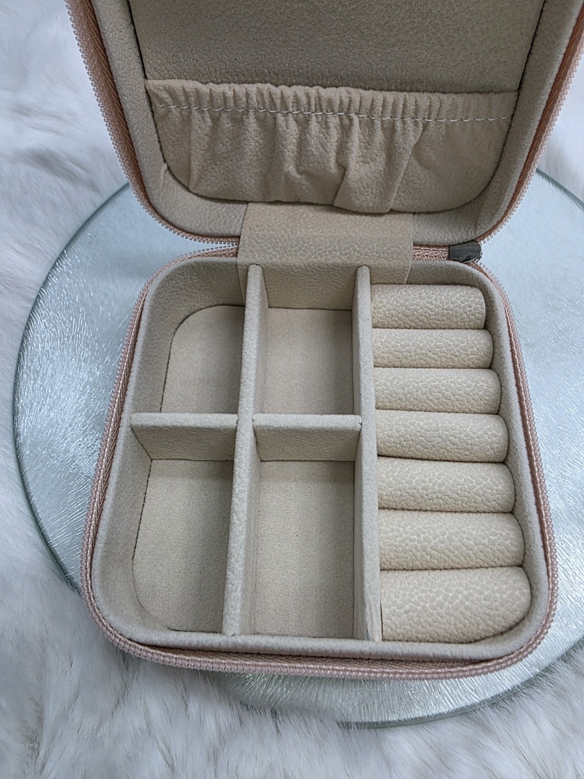 Mini Jewelry Travel Case,Small Jewelry Box,Traveling Jewelry Organizer,Portable