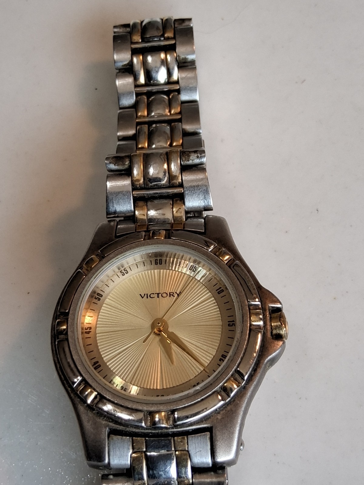 Vintage victory wristwatch goldtone stainless steel Japan movement Untested
