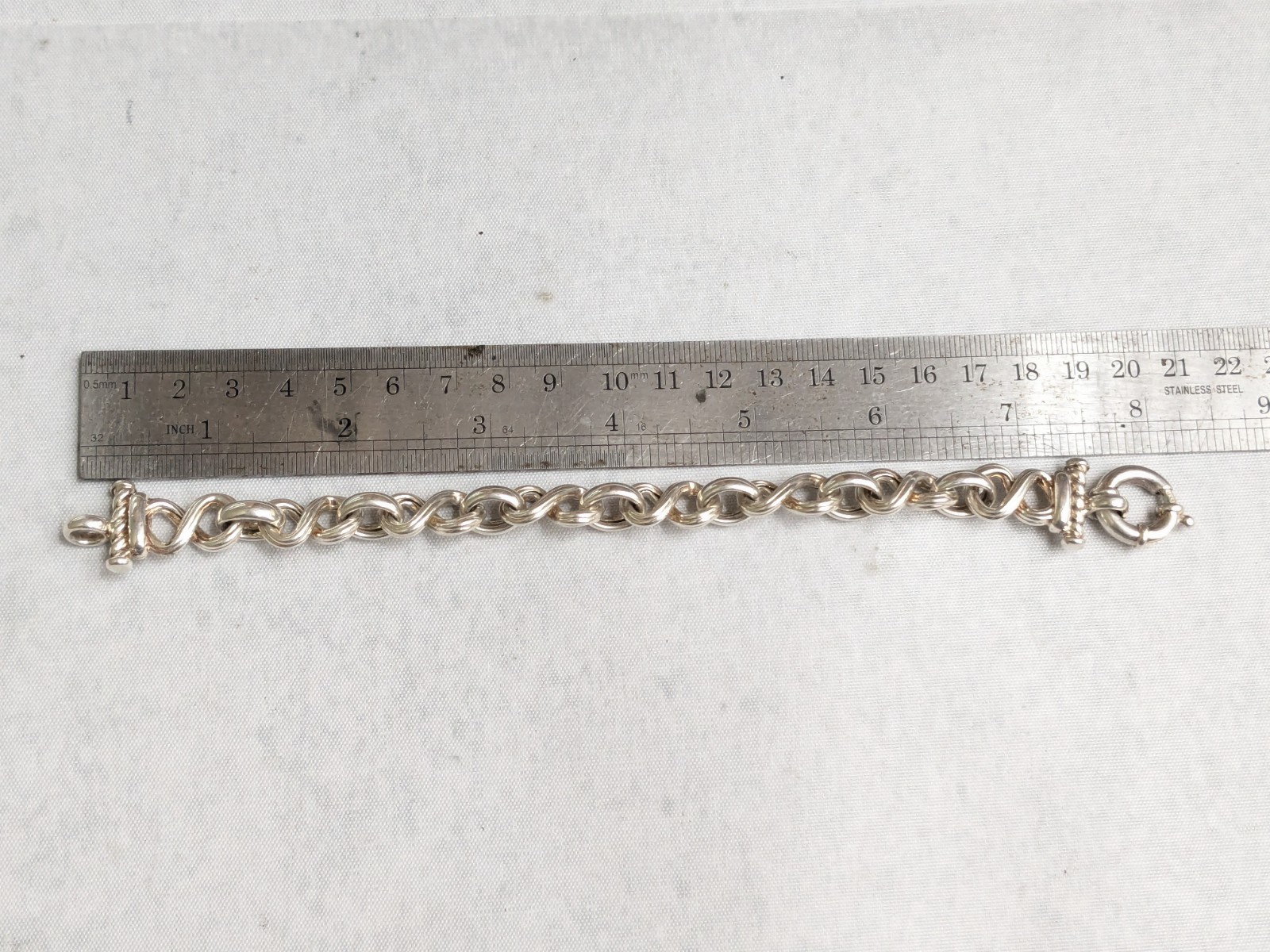 Vintage Sterling Silver Bracelet Infinity Bowtie Hollow Puffy 7″