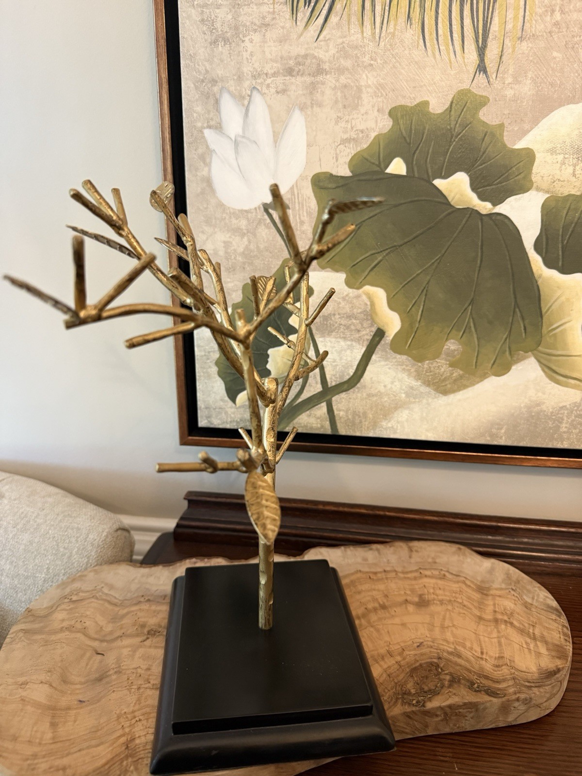 Gold Tone Metal Tree Stand Heavy Base Jewelry Organizer Home Decor 12x11x5”