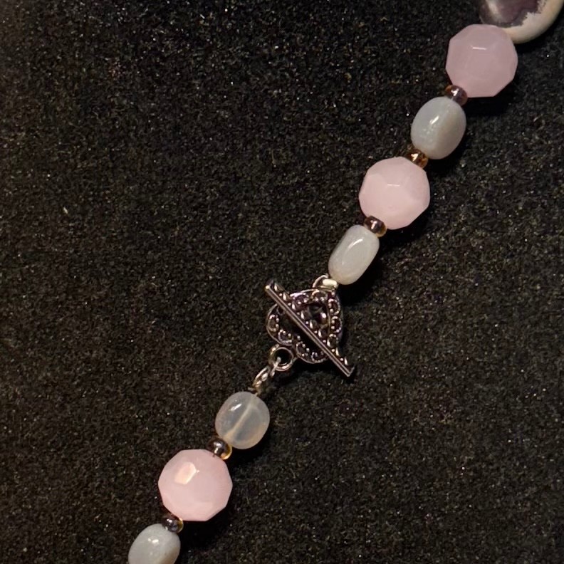 NECKLACE mauve grey stones flat ovals pink rounds brasstone metal beads toggle