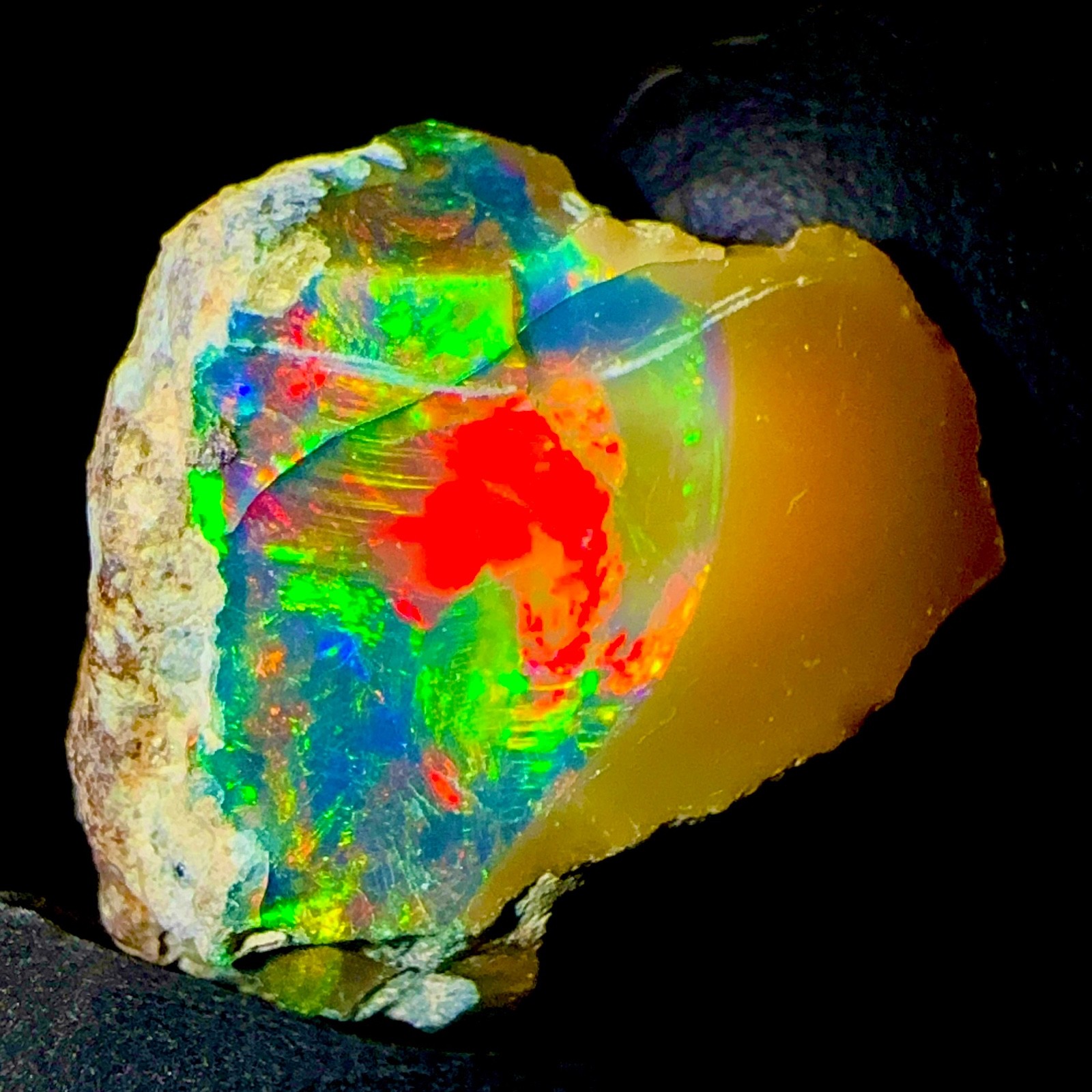 dry opal, Black fire opal rough, Natural Ethiopian opal gemstone 26 Ct 25×18 mm