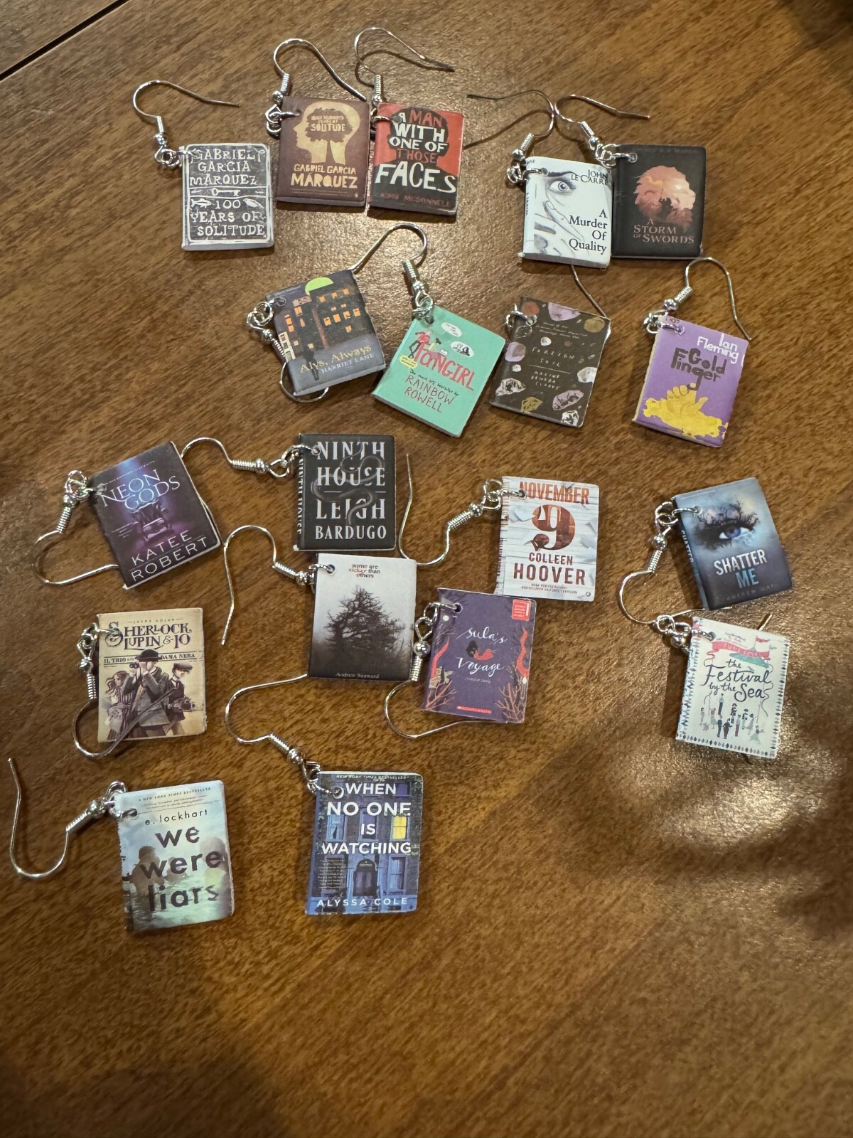 INDIVIDUAL Mini Book & Manga Earrings Handmade Literary Jewelry Book Lover Gift