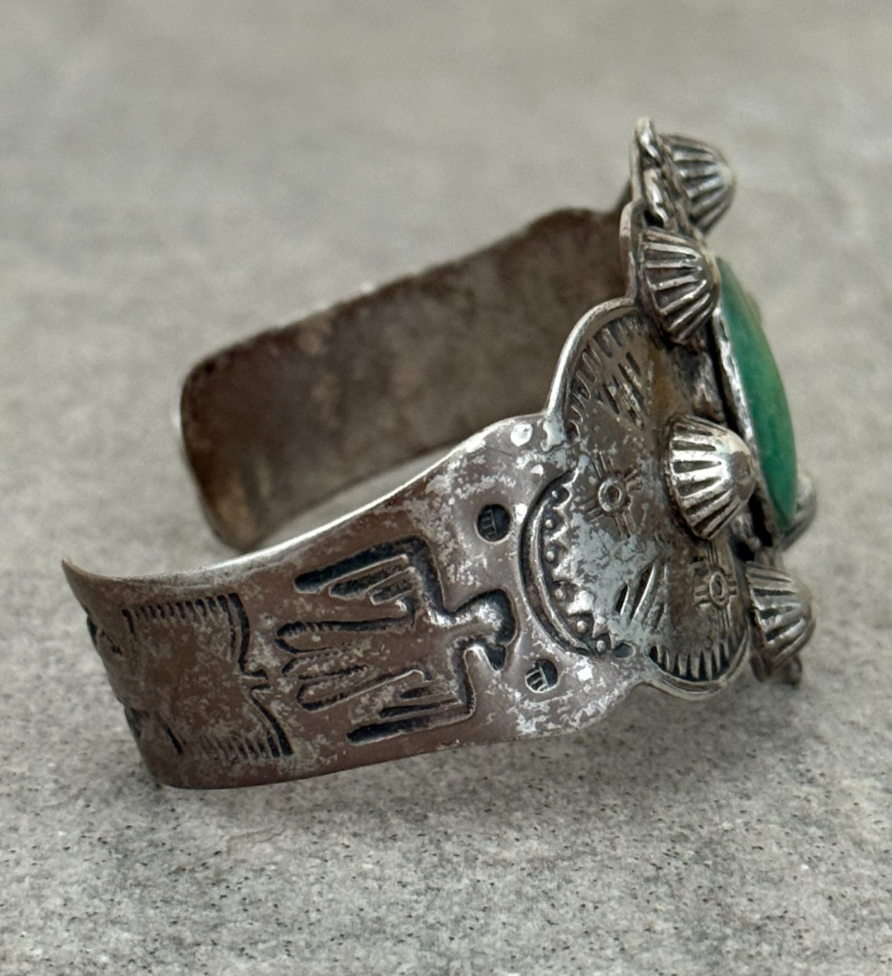 OLD FRED HARVEY era Navajo THUNDERBIRD Turquoise Sterling Bracelet 37+g 7.1 in