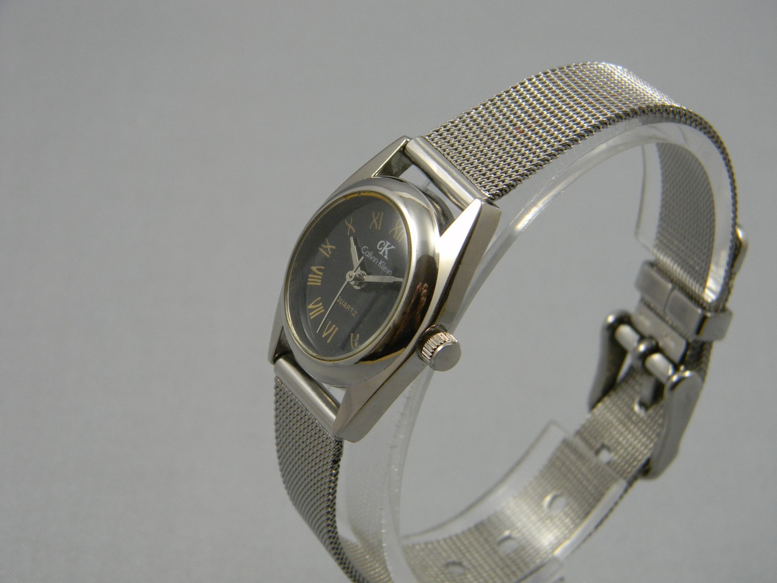 Calvin Klein Watch Women 26mm Silver Tone Blue/Black Dial Mesh Band New Battery