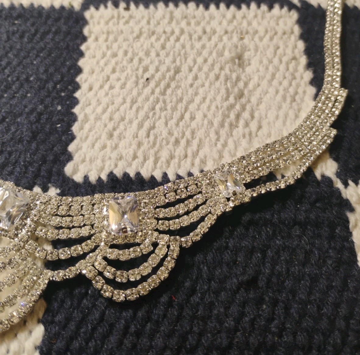 Fancy PREMIER DESIGNS Scallop Drape Rhinestone 14″+ Formalwear, Prom Necklace!