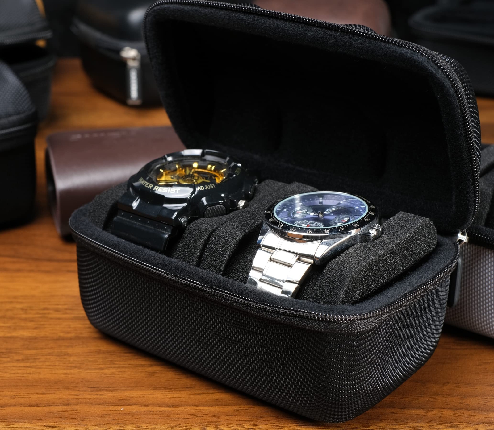 Hard Compact 2-Watch Roll Case – Secure Travel-Ready Holder with Soft Pillows