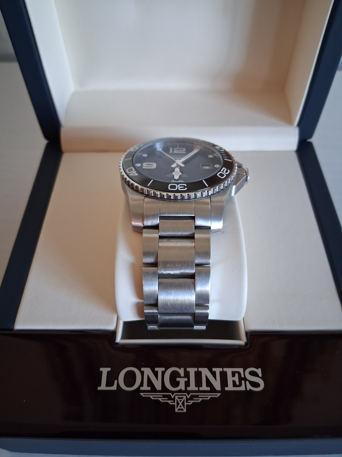 Longines HydroConquest 41mm ceramic L3.781.4.56.6