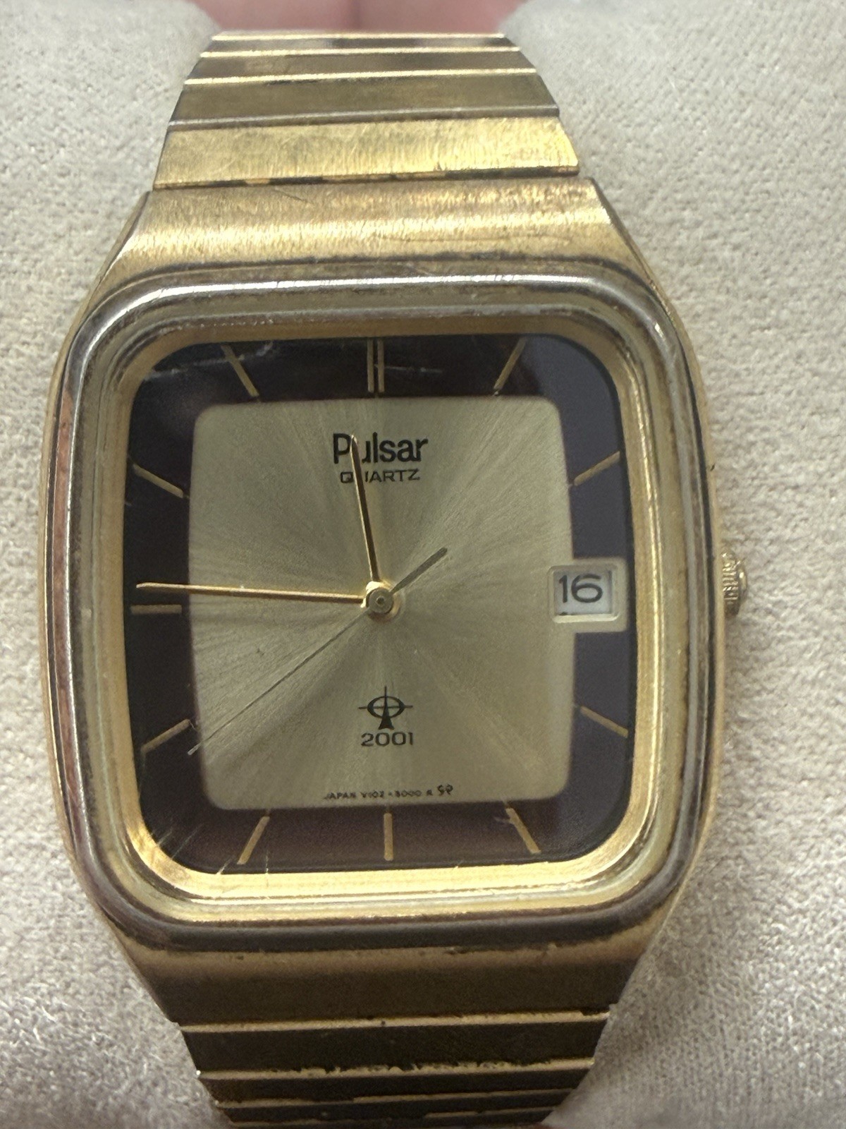 Vintage Pulsar Men Dress Watch By Seiko Rectangle Tank Stainless Gold Tone,25mm