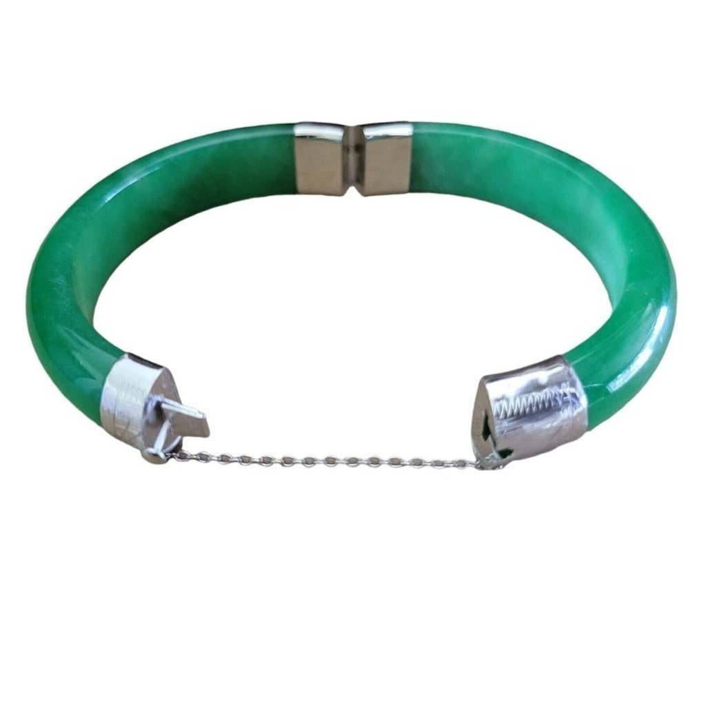 Macy’s Bridge Cultured Pearl Bangle 3″ Women’s Jade Color NWT $450