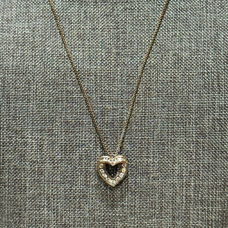 Vintage Diamante Heart Pendant Necklace Silver Tone with 18 Inch Chain