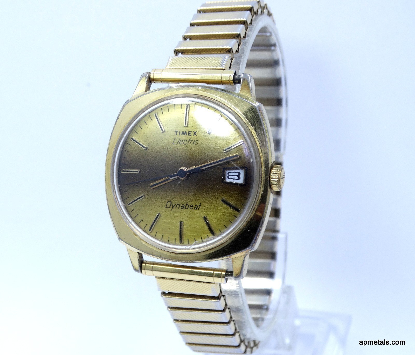 Vintage 1970’s TIMEX ELECTRIC DYNABEAT Gold Toned 1500A Quartz Watch