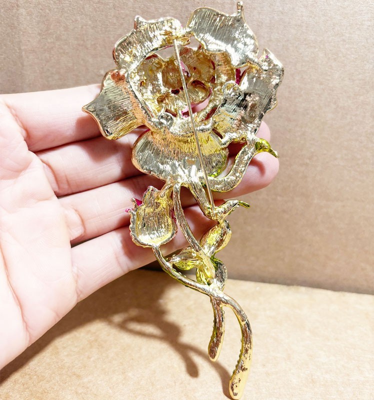 Fashionable Jewelry Rose Bud Gold-tone Pink Rhinestone Crystal Brooch Pin