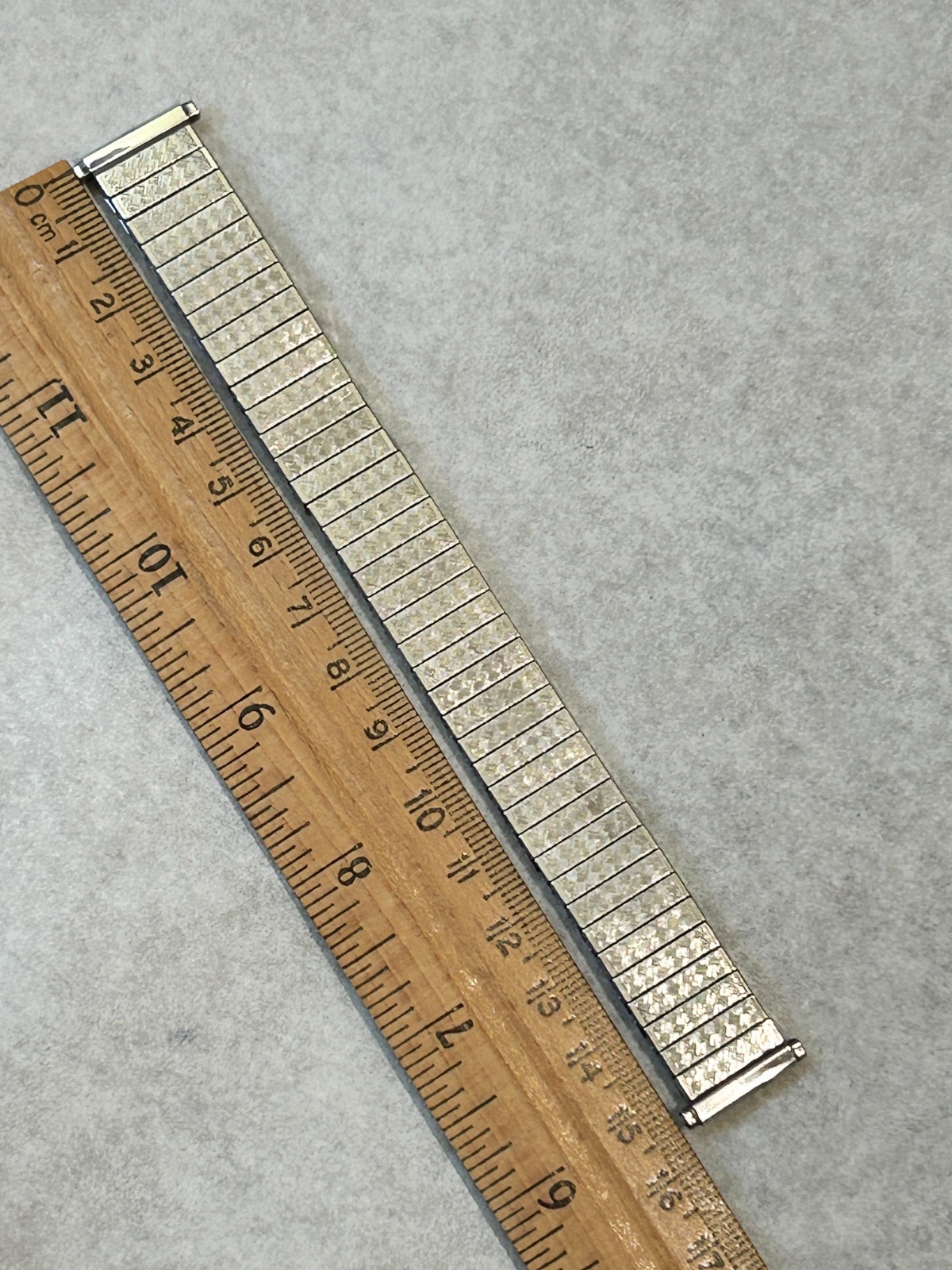 USA-made 18mm Stainless Steel Men’s Stretchable Watch Band