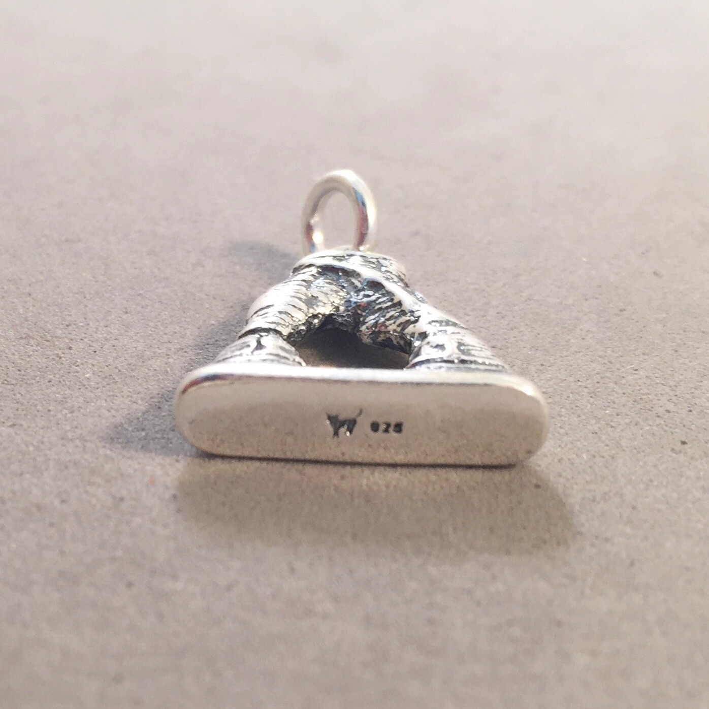 .925 Sterling Silver DELICATE ARCH CHARM NEW Pendant National Park Utah 925 PM63