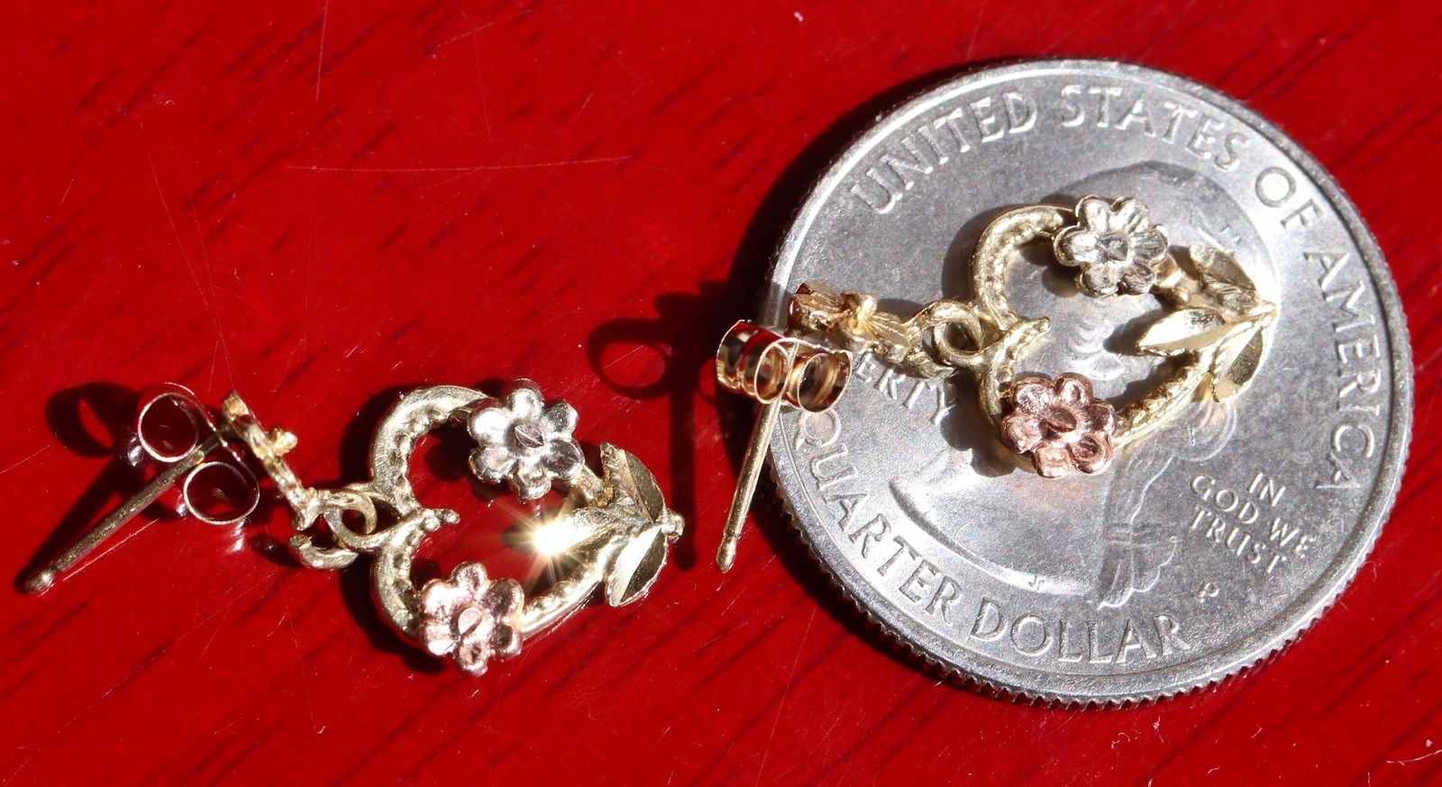 14k gold multi tone earrings 0.75″ dangle rose heart vintage 1.8g Fortunoff N280