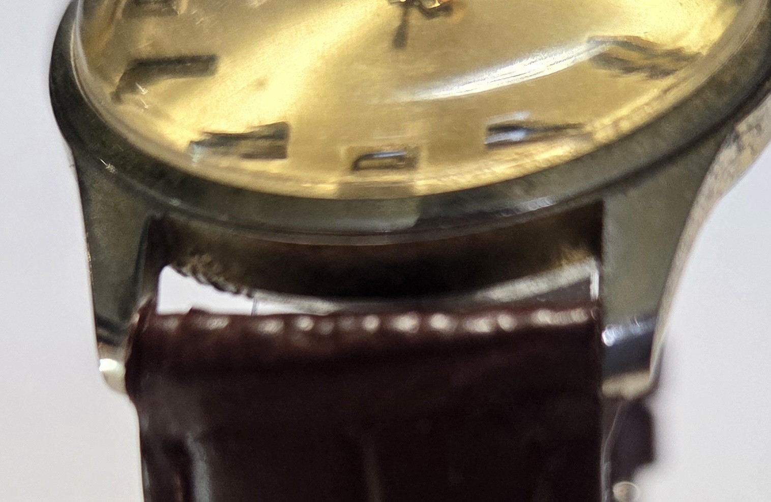 Vintage mid-century retro ROSS Swiss made 17J gents watch gold tone brown strap