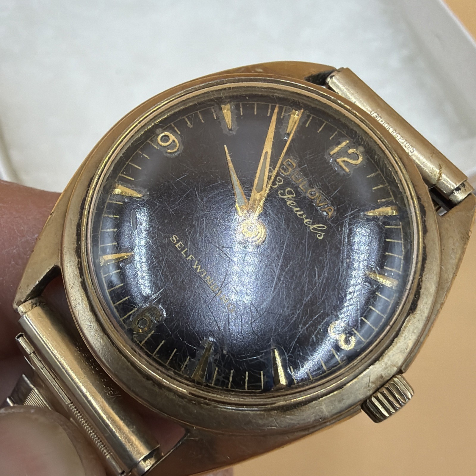 Vintage Mens Bulova 23 Jewels Selfwinding Watch Working Condition