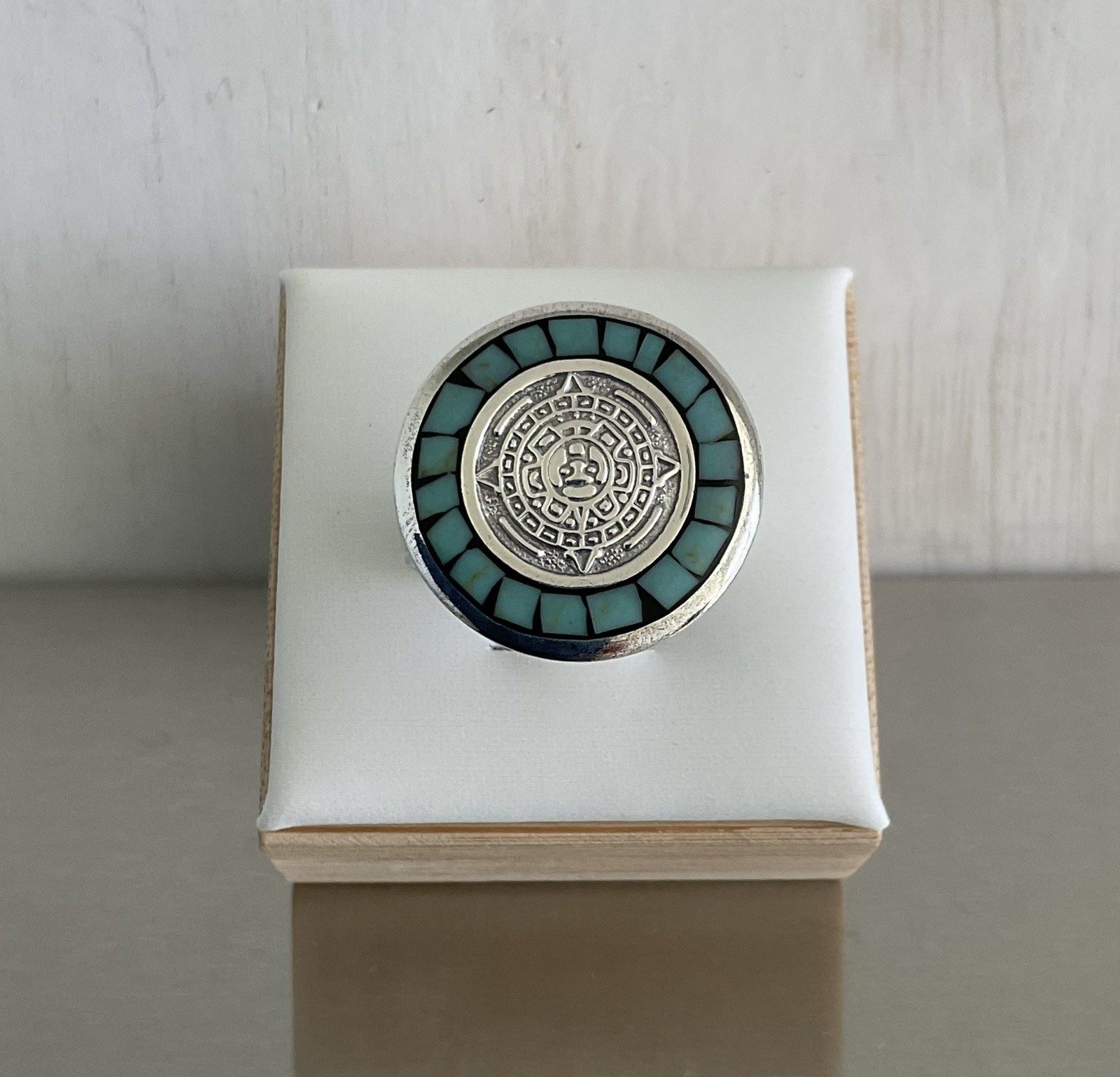 Turquoise Chip Inlay Aztec Calendar Motif Ring 925 Sterling Silver Size 7