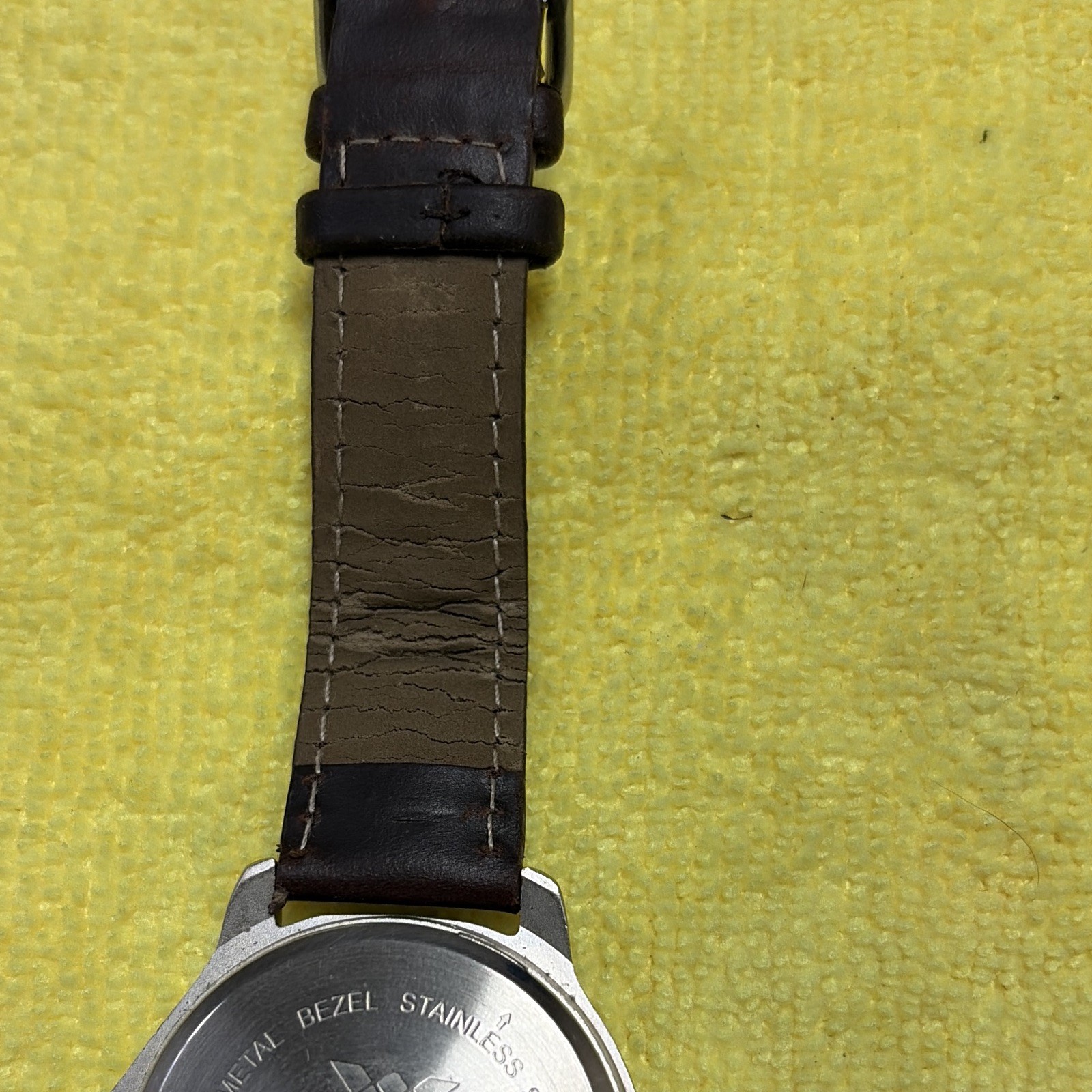 Waltham EL Light Quartz Analog Date Lume White Dial Brown Leather Strap