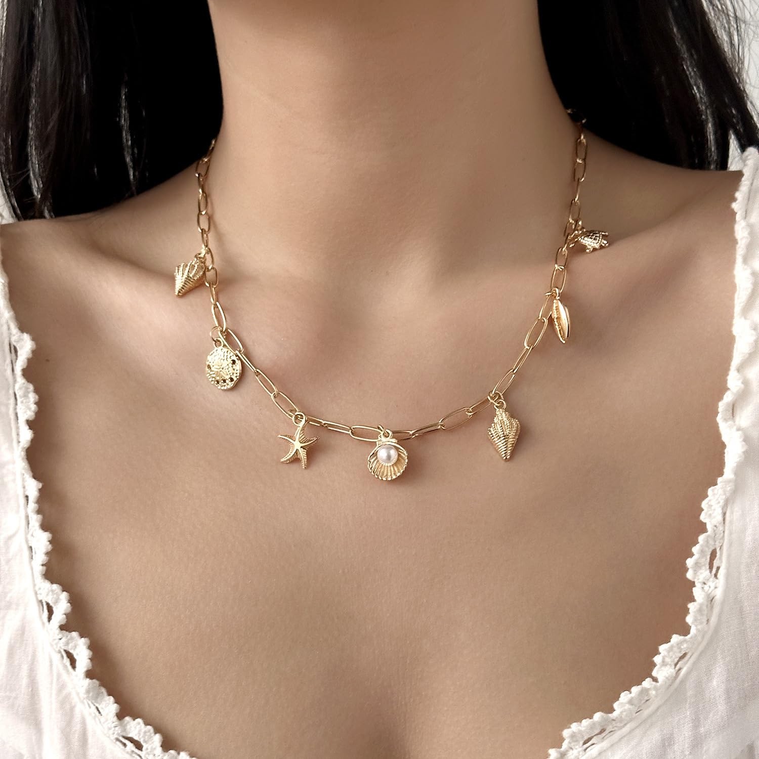 Beach Charm Necklace for Women Trendy Starfish Seashell Charm Gold Chain Neck…