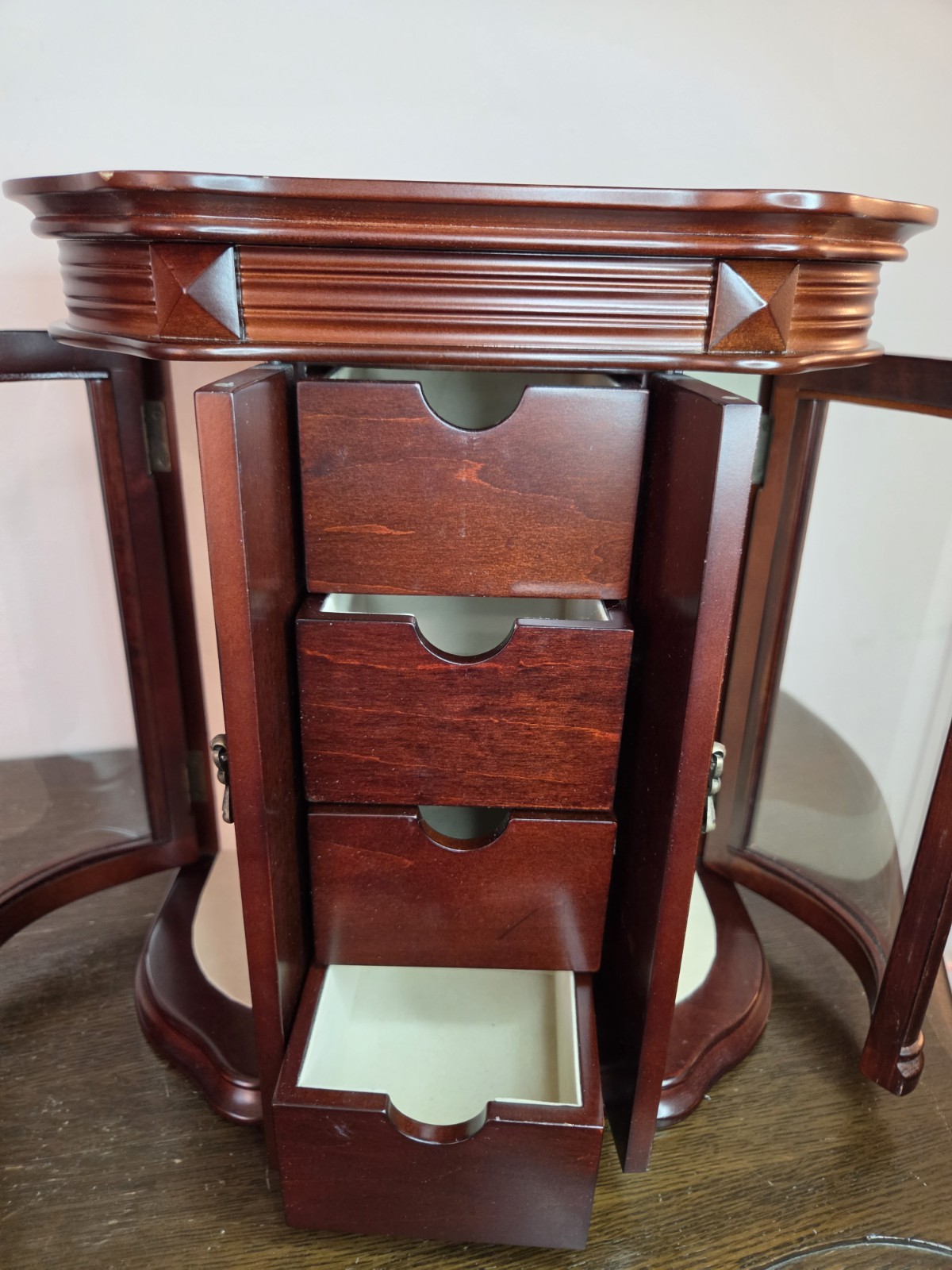 VTG Bombay Company Jewelry Armoire Cabinet -Table Top -Curved Glass -13″T×12″W