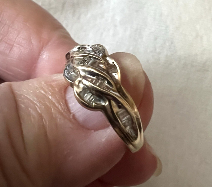10k Gold With Baguette Diamonds Ring Size 7, 3.2 Grams, Pre-Owned