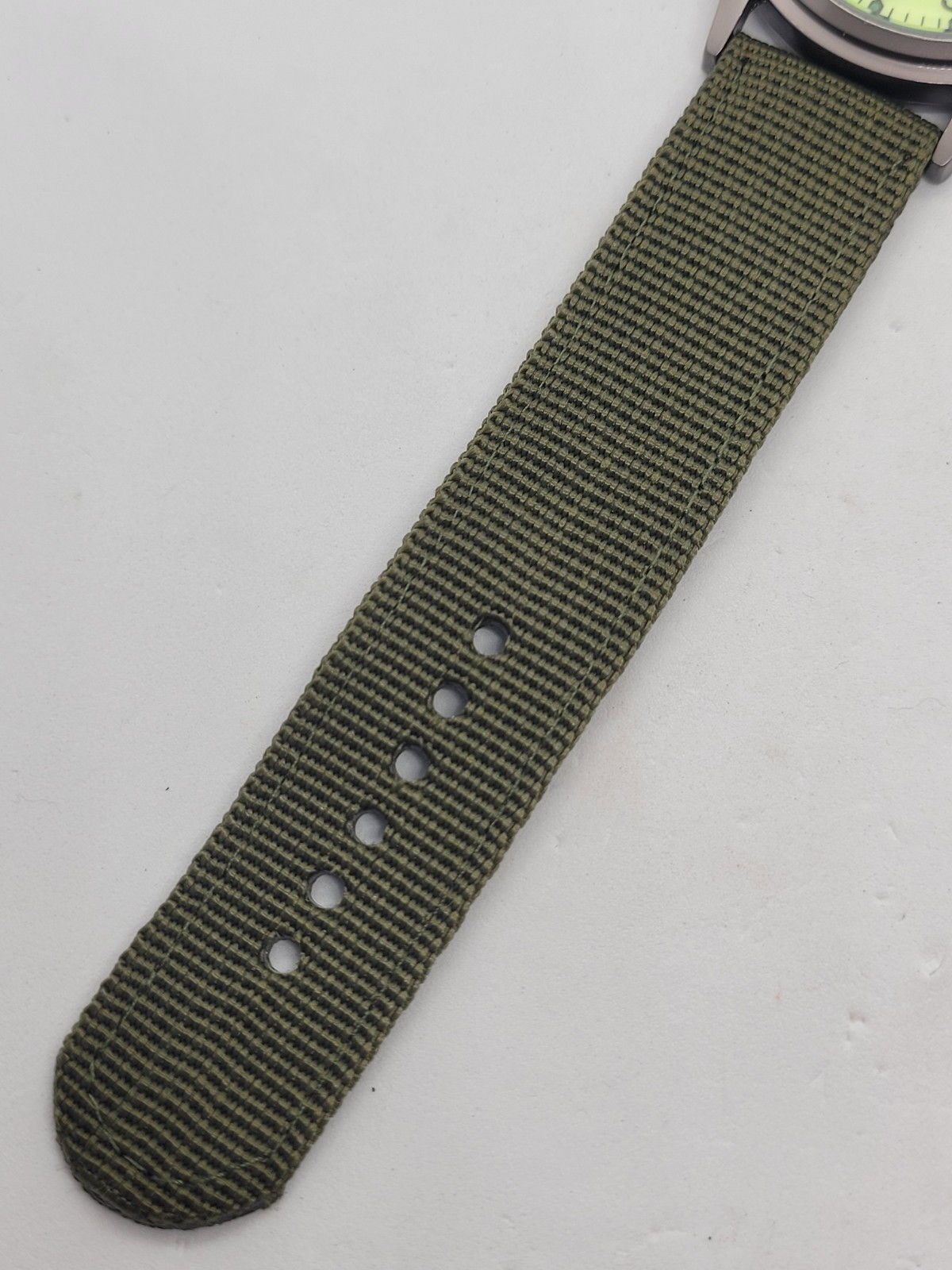 Soki Green Dial Army Military Green Nylon Band Field Watch USA Shipping. (131)