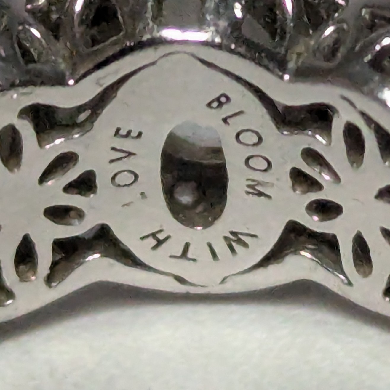 Tacori Sterling Silver Diamonique 925 CZ Bloom With Love 3 Stone Ring Size 7