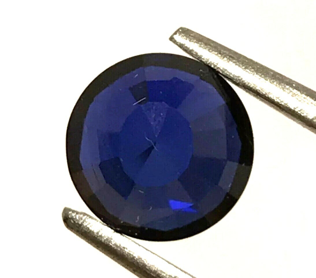 3.80 ct Natural Blue Sapphire ,excellent Round Cut , VVS Clarity,9 mohs
