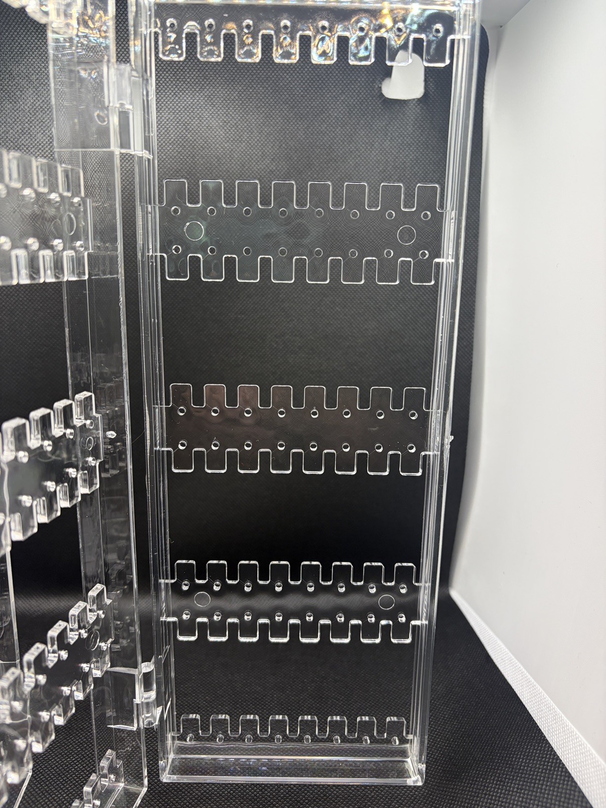 Foldable Clear Acrylic Jewelry Earring Organizer – 4-Panel Display