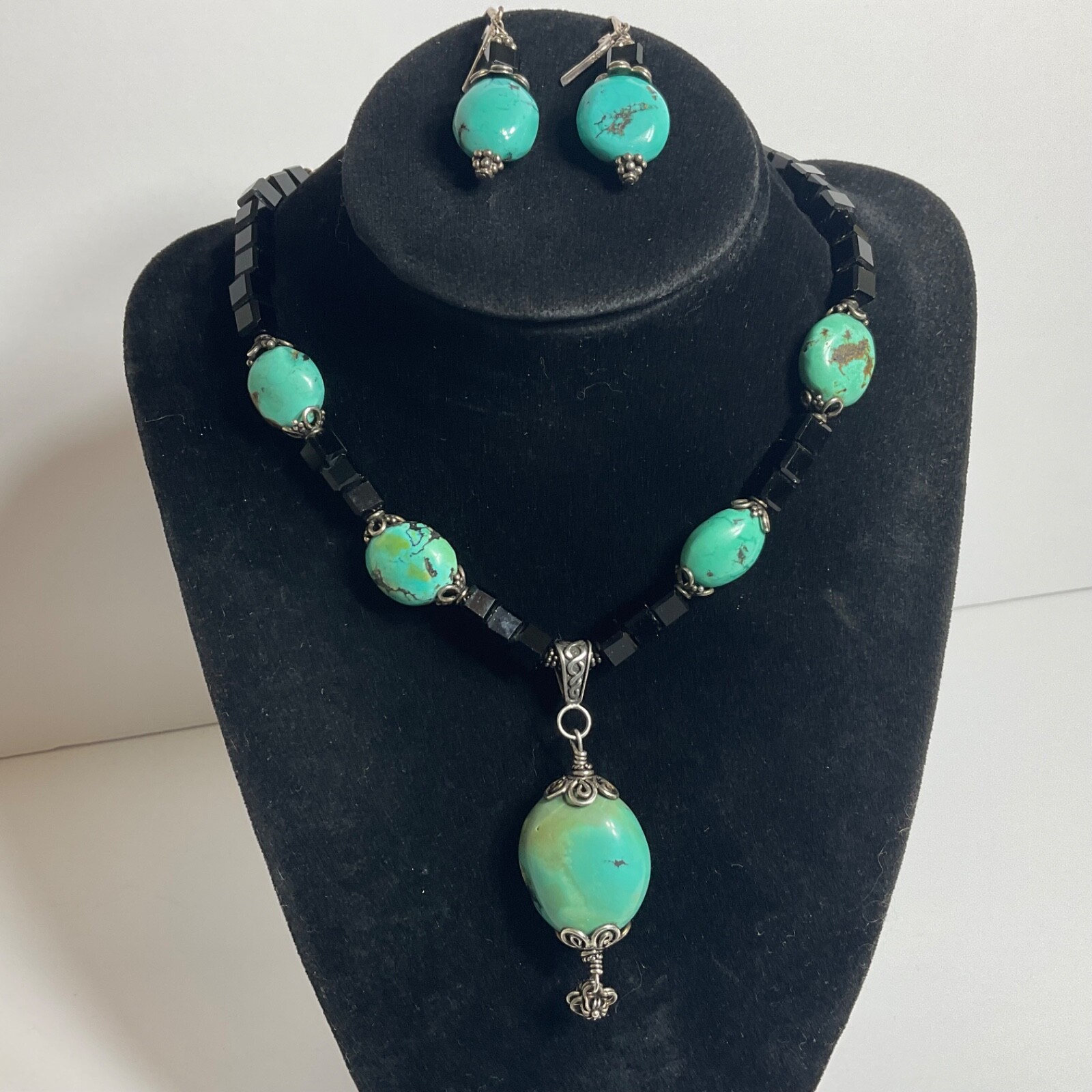 Vtg Genuine Turquoise Black Glass Beaded & Drop Pendant Necklace Earring Set 925