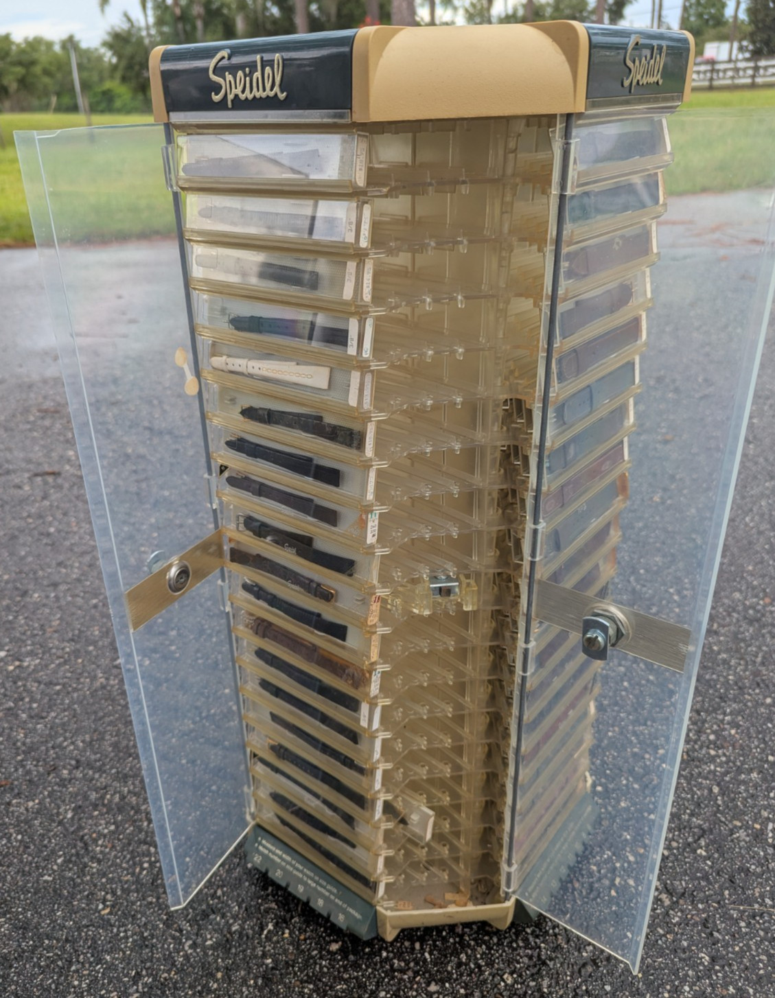 Speidel Plastic Display Case Rack Rotating Countertop for Watchbands – READ