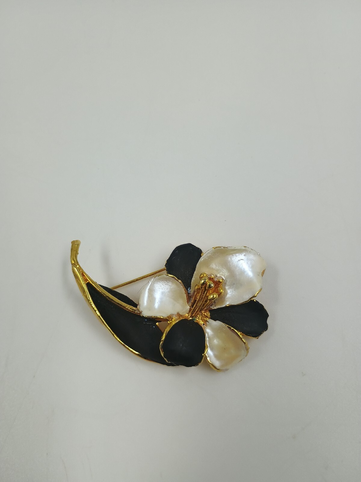 Elegant Gold Tone Black and White Flower Brooch Pin