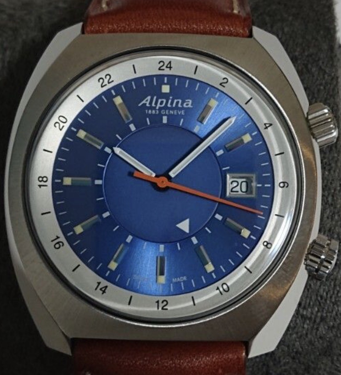Alpina Startimer Pilot Heritage AL-555LNS4H6 Wristwatch Watch GMT UNUSED r#