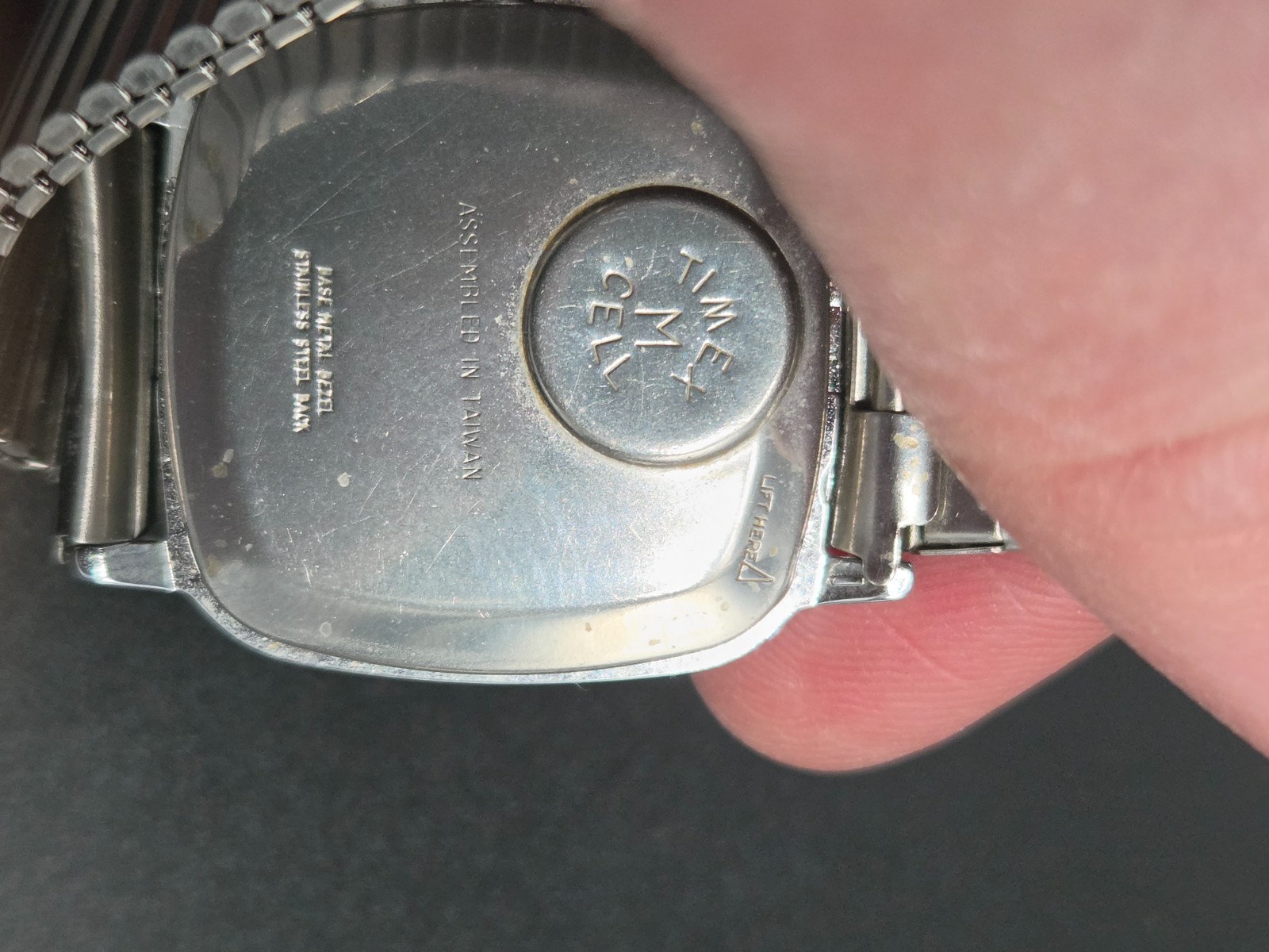 Timex Vintage 1970’s Q Quartz watch – original band, works perfect!