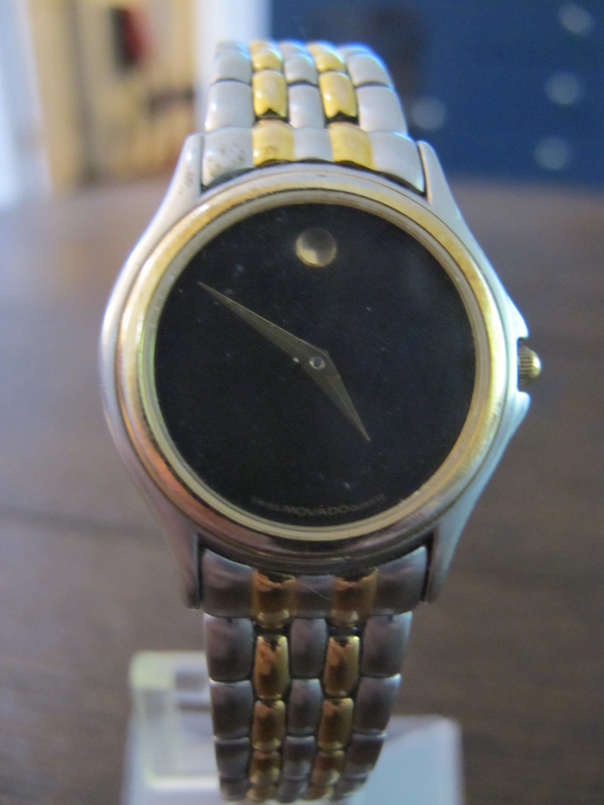 Movado Museum Swiss Women’s Quartz Watch Two-Tone Steel Bracelet NEW BATTERY