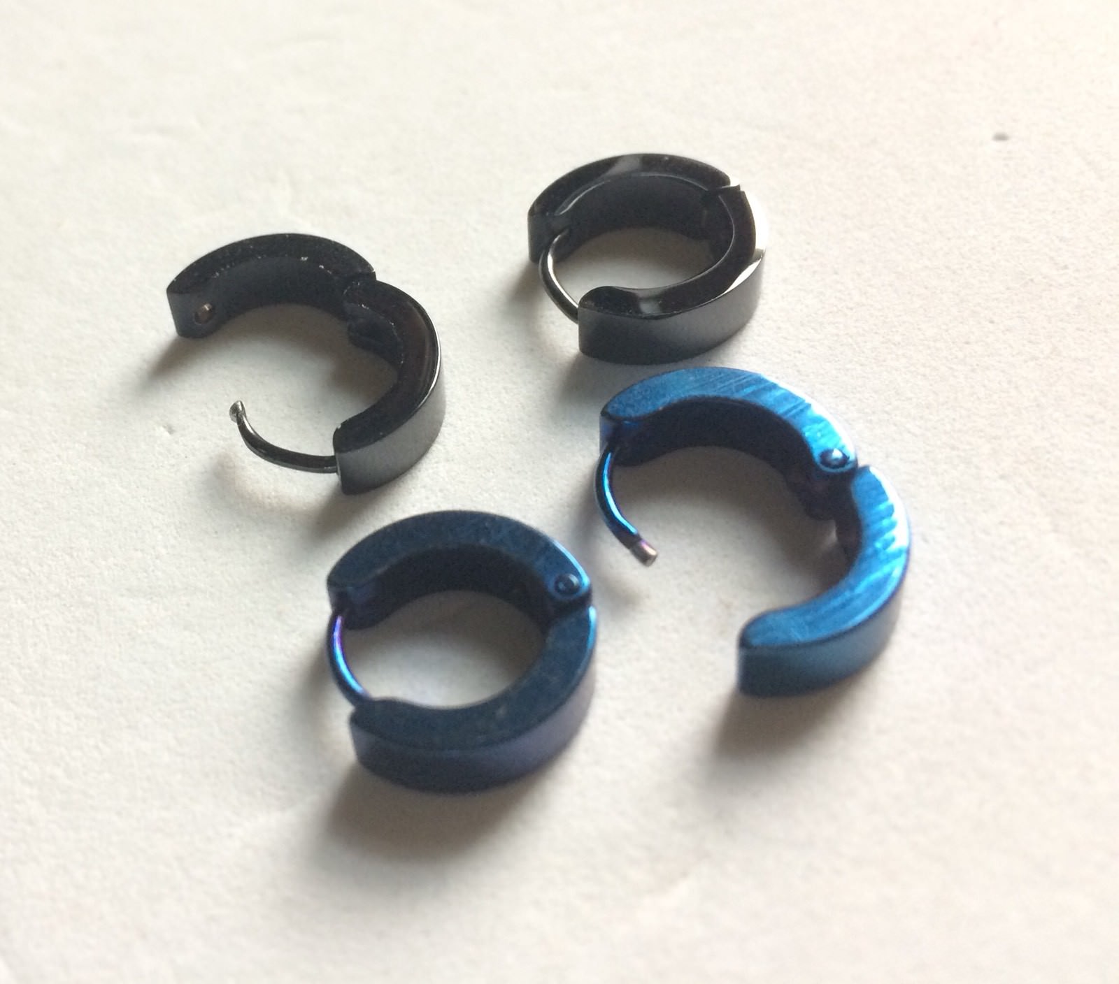 Ear Huggys Stainless Steel Hoop Earrings Black Or Blue Gold or Silver