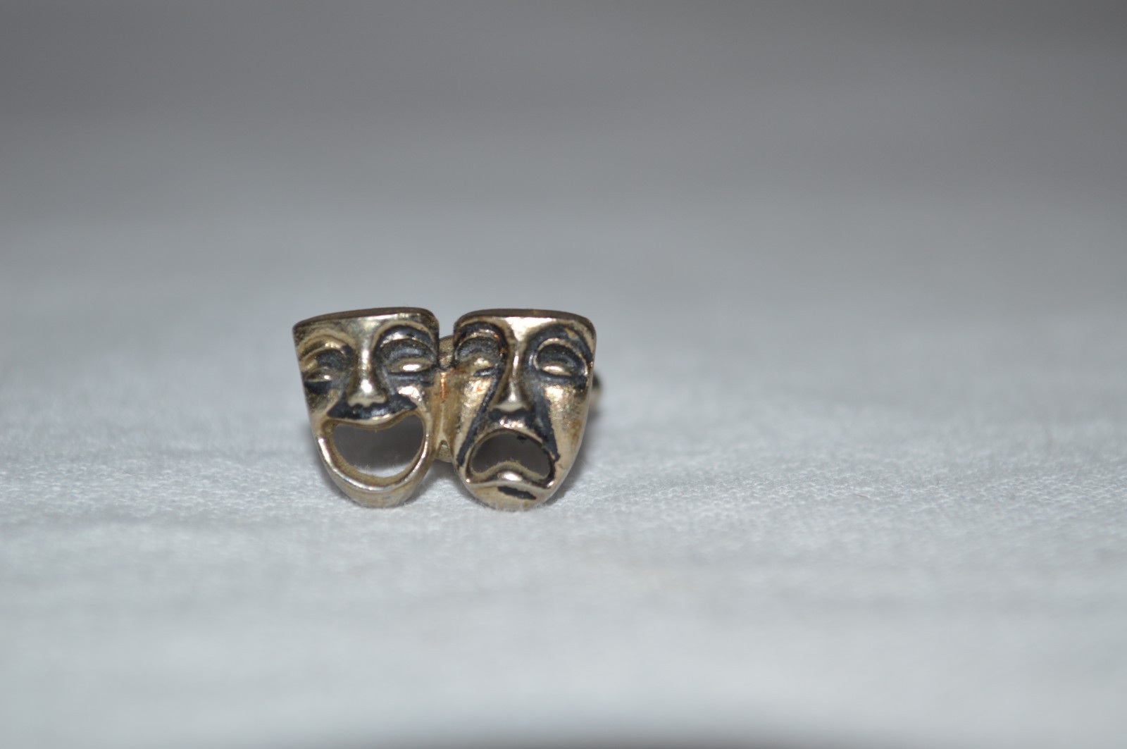 CUFF LINKS – SILVER TONE DRAMA COMEDY TRAGEDY THEATER MASK CUFF LINKS