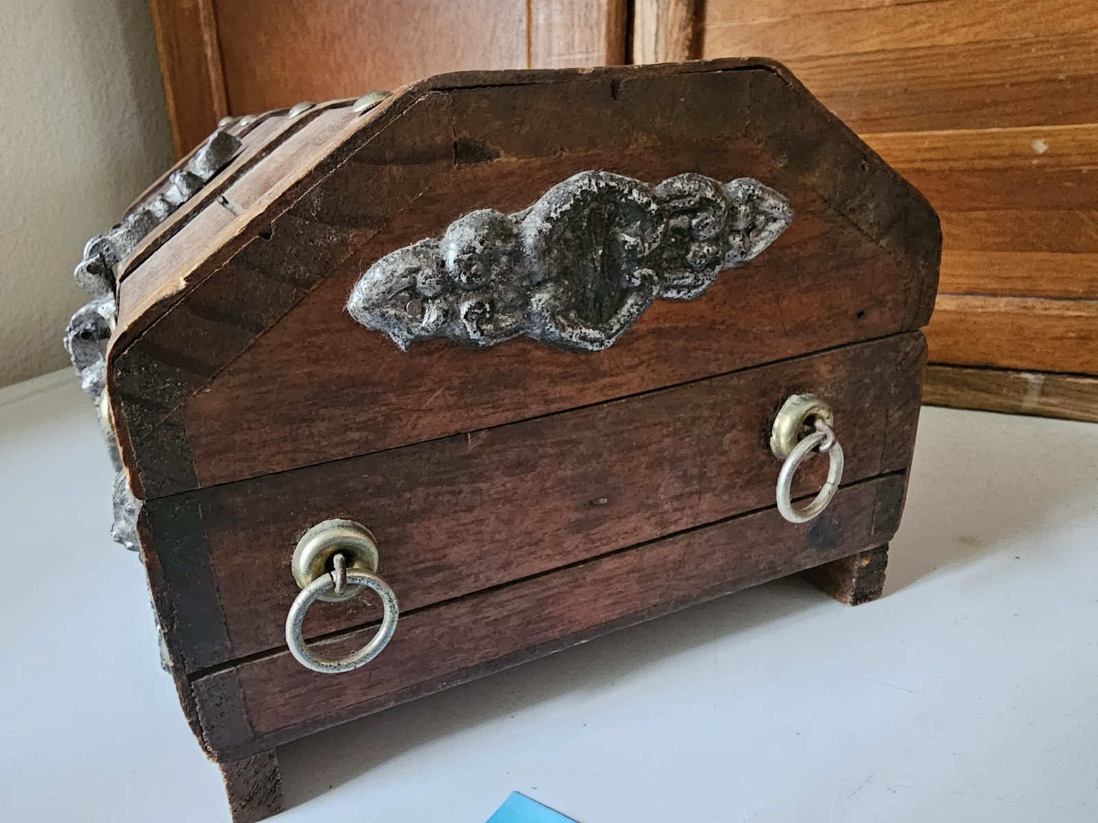 Wood Treasure Chest Style Jewelry Keepsake Box, Hinged Lid, 9 in
