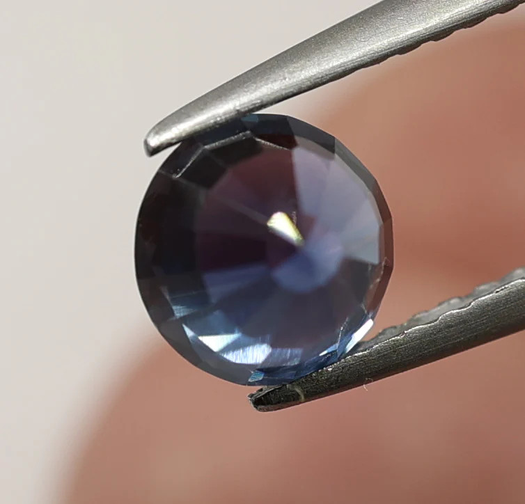 Natural Sapphire, 1.39 carat