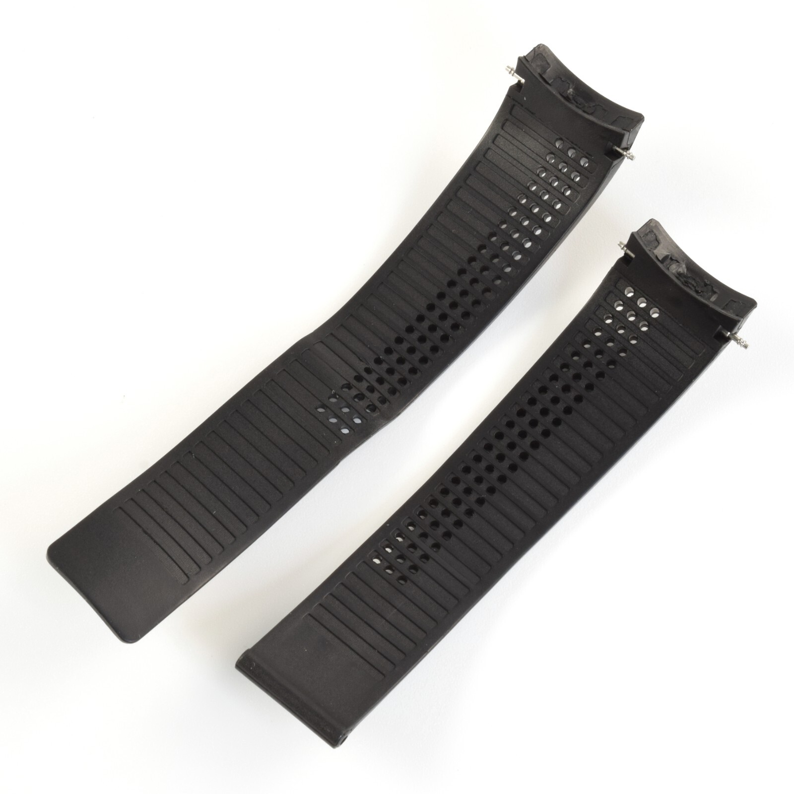 TAG Heuer Carrera 41mm Black Rubber 20mm to 18mm Wide Watch Strap FT6014, FT6040