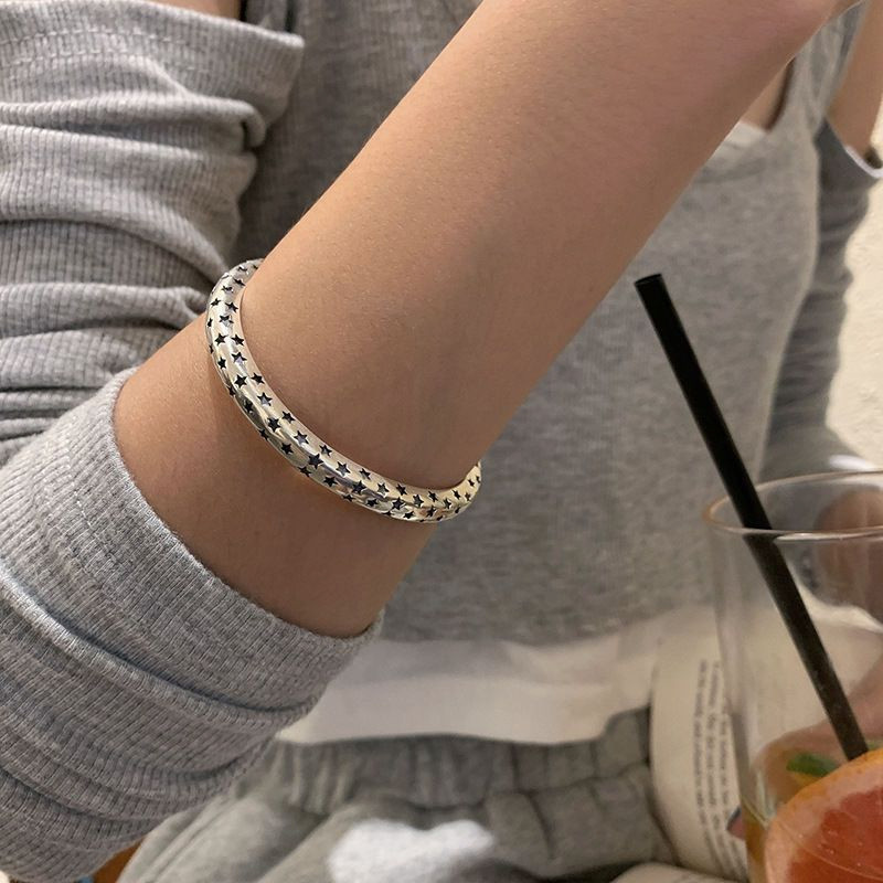 Five-pointed star bracelet with open design, vintage style