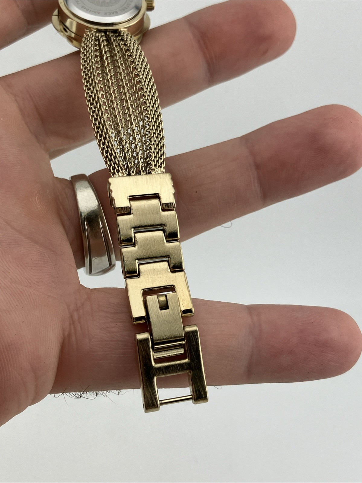 Anne klein Ladies 23mm Watch Hidden Dial Gold Tone Rope Band 6.25″ Ak1046 -RUNS