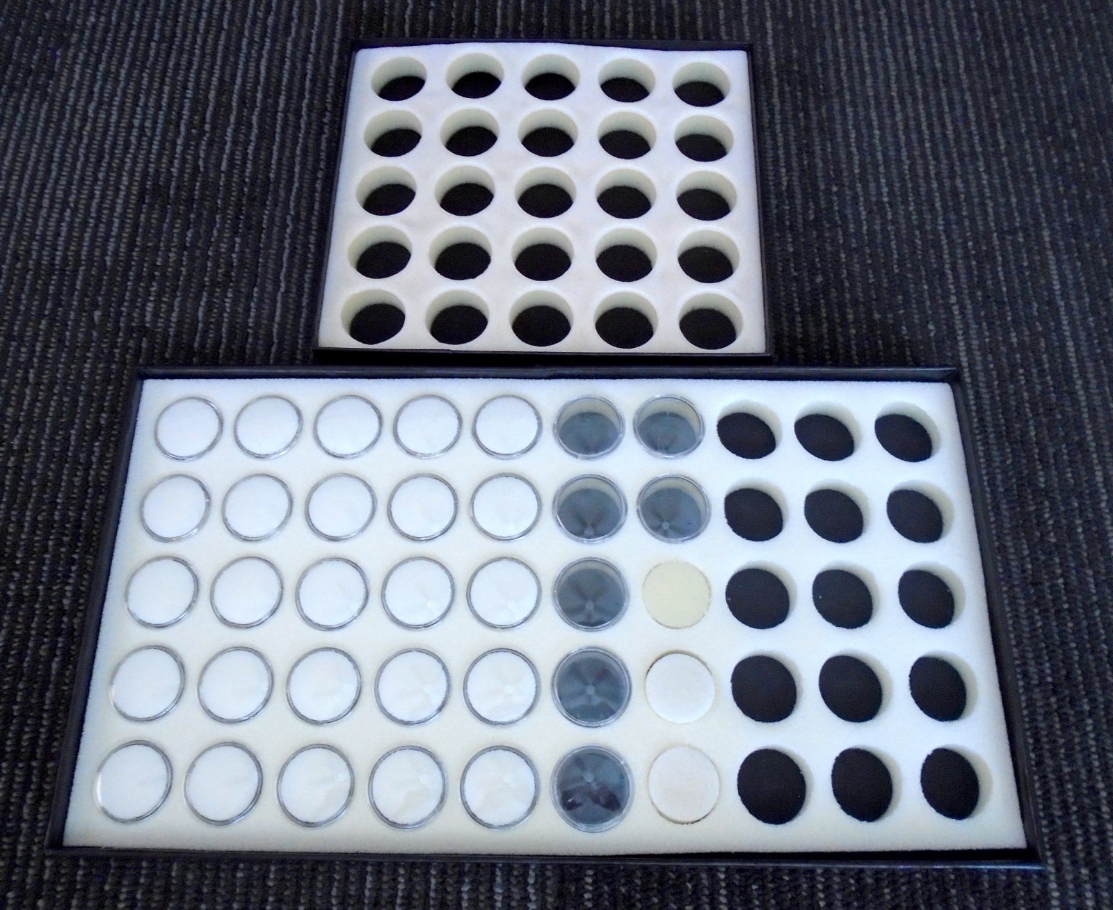 Jewelry Display Coin Jar Tray Gemstones Beads Lot of 2
