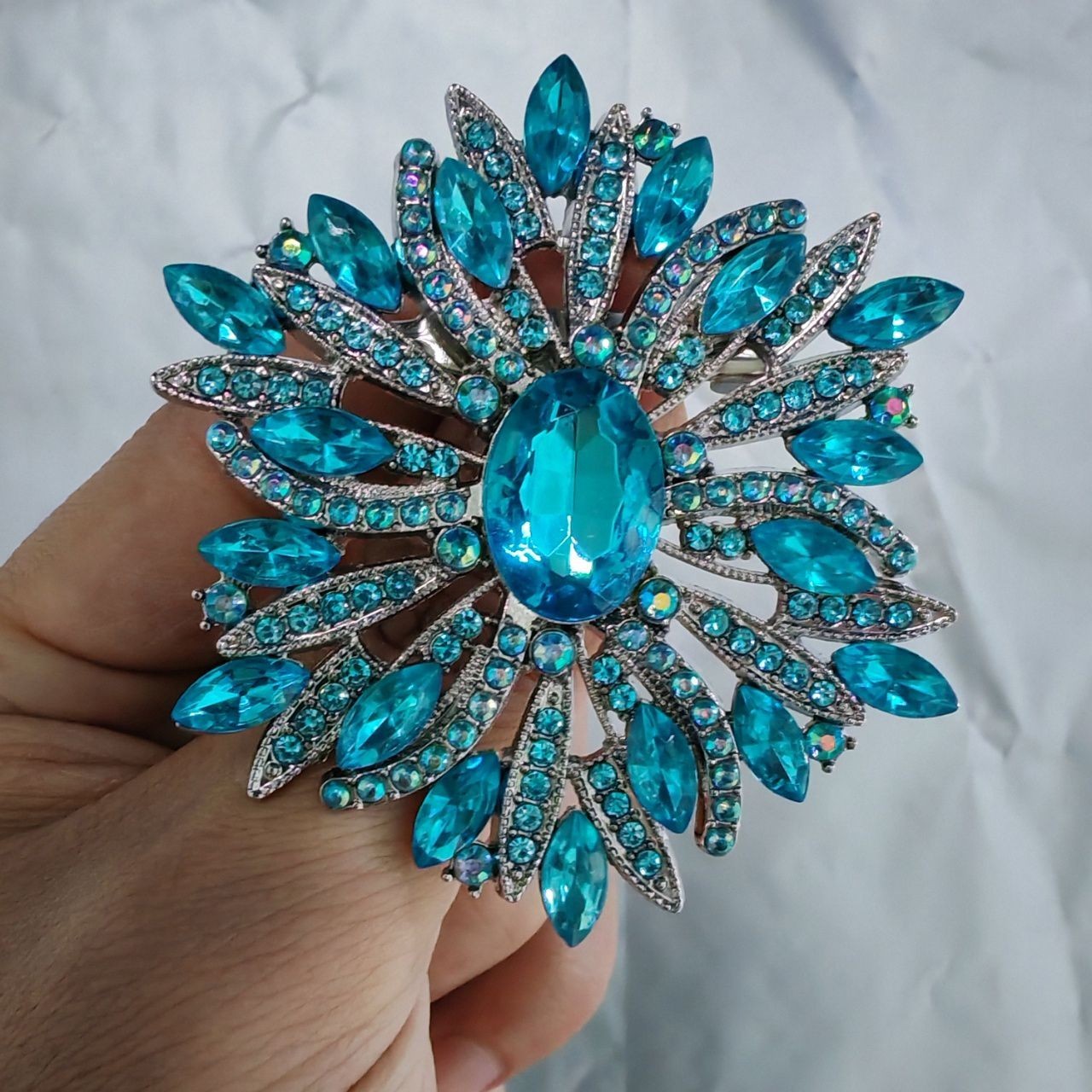 Vintage Style Large Sparkly Purple Flower Brooch Pin with Gemstones