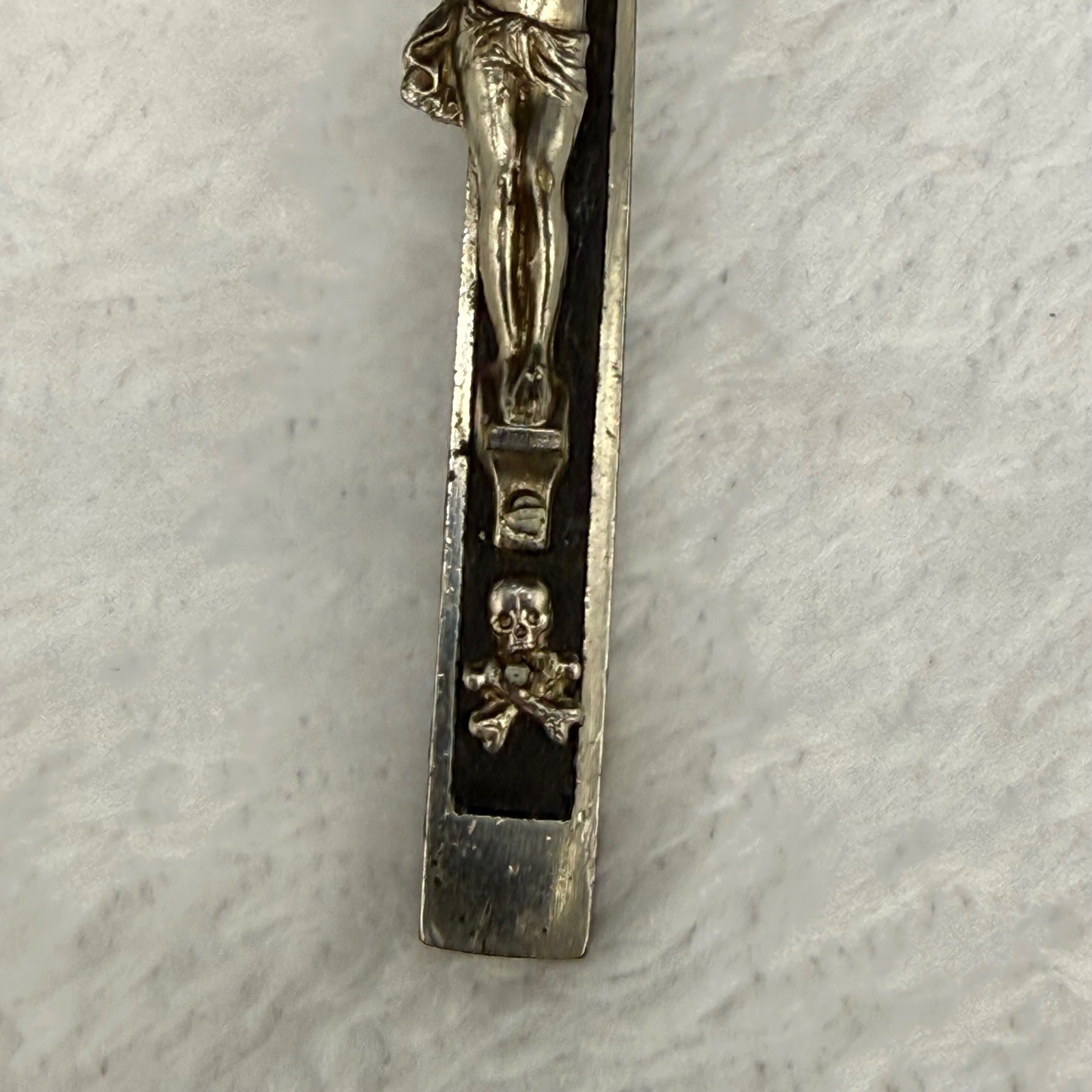 Vintage Real Ebony Wood Crucifix Pendant Silver Tone Memento Mori Skull 3″