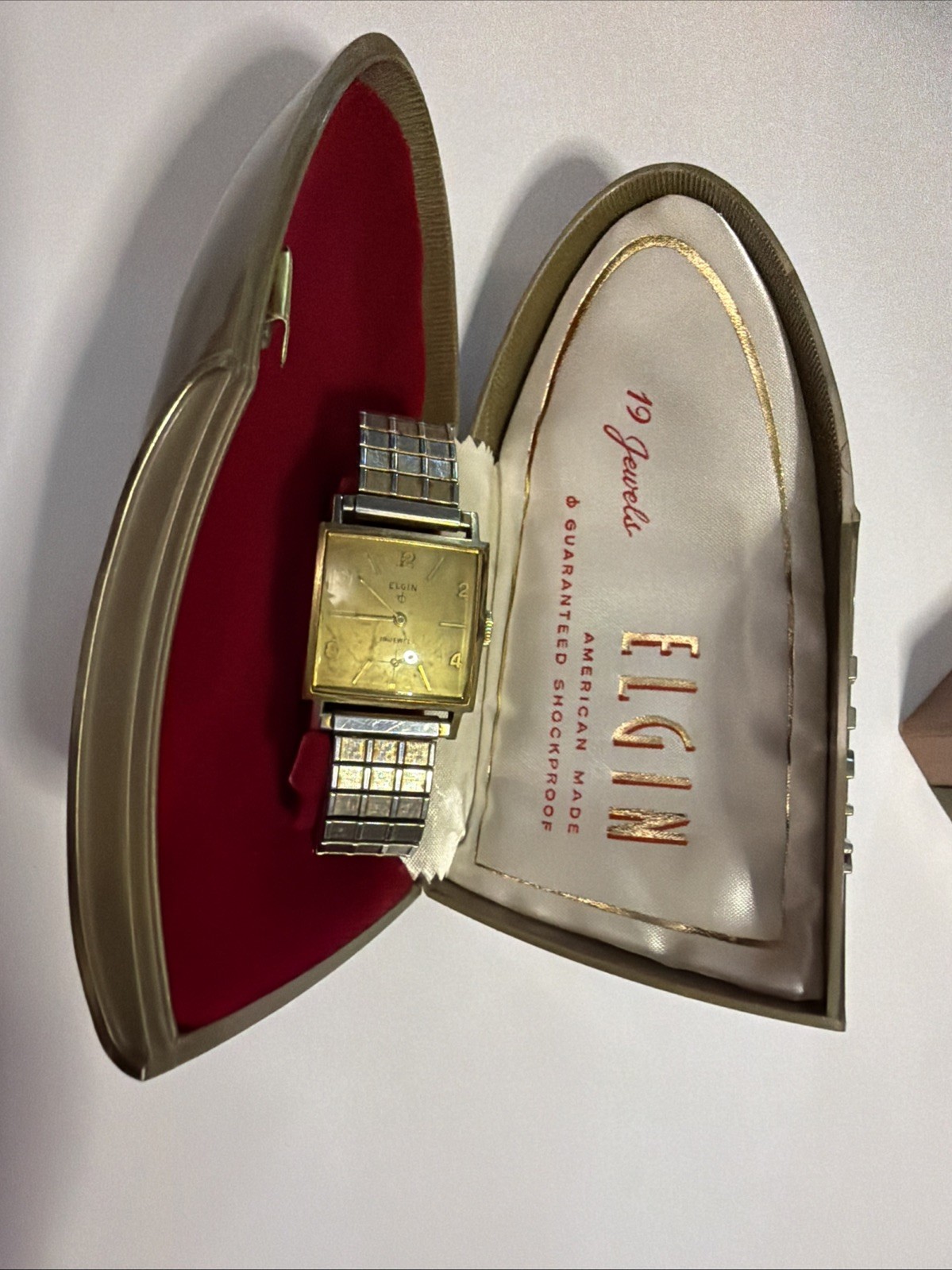 Vintage ELGIN 19 Jewels Mens Wrist Watch 1OK Gold With Case And Box